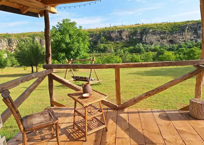 Ecopark Sadzhaka Къмпинг