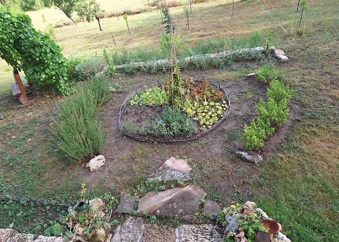 Къмпинг Ecopark Sadzhaka *