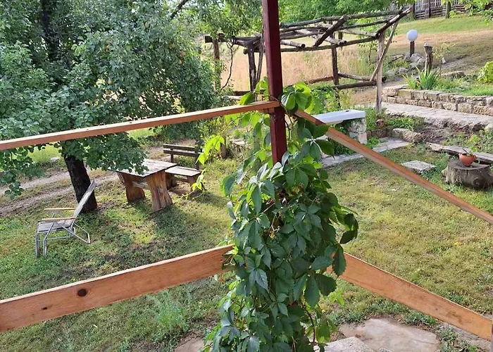 Ecopark Sadzhaka Къмпинг *